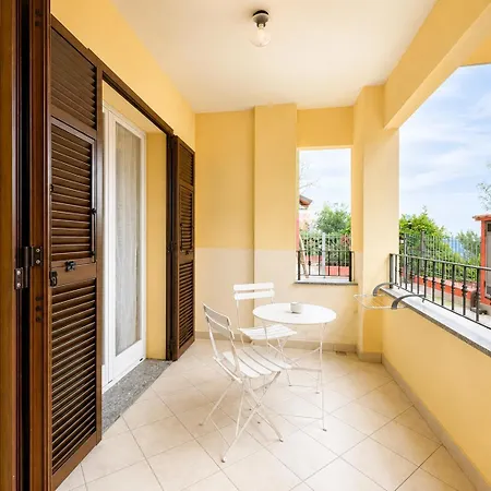 La Casina Di George - شقة
