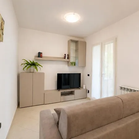 La Casina Di George - Marina dʼAndora